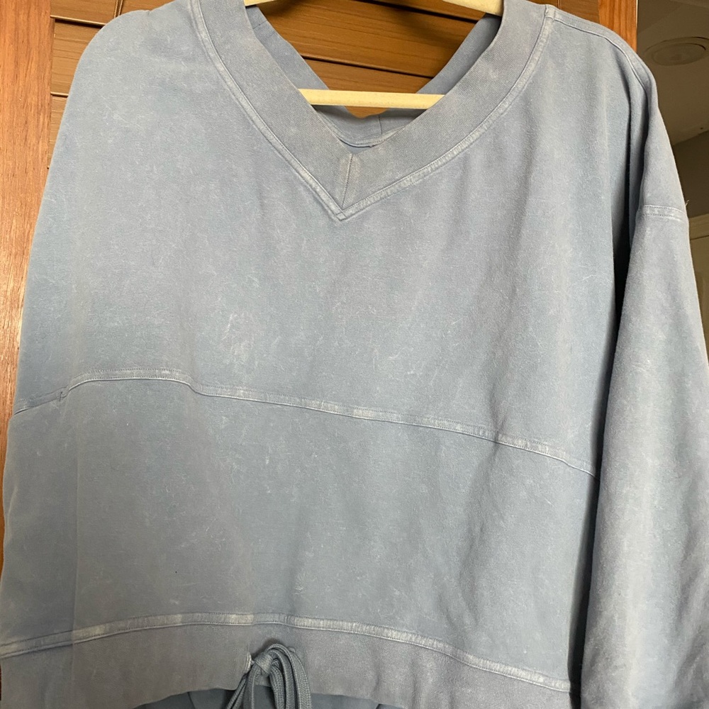 Lululemon pullover used condition